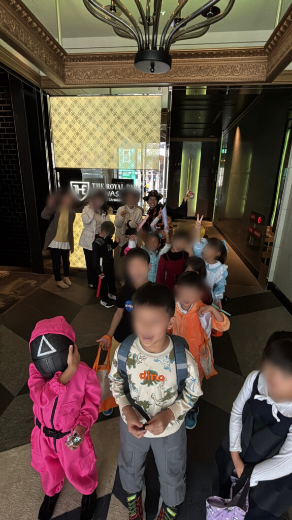 Halloween Hotel Visit